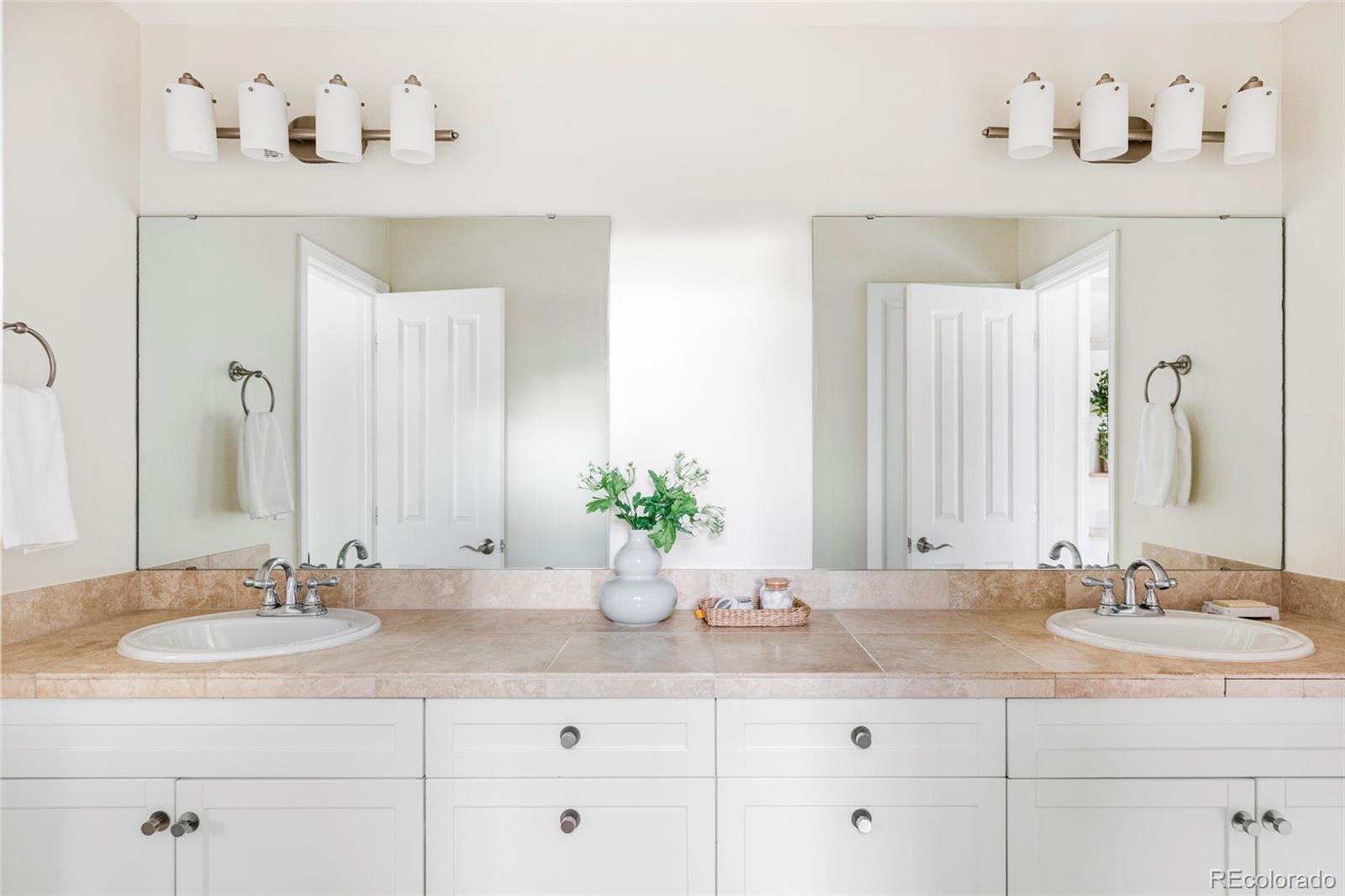 MLS Image #24 for 1272 s milwaukee street,denver, Colorado