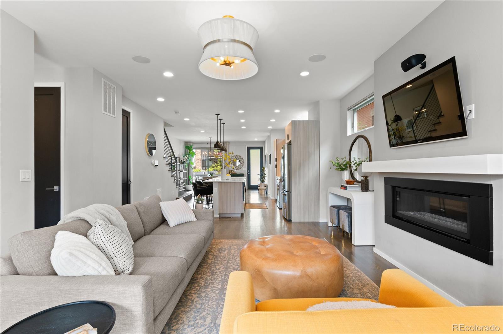 MLS Image #11 for 3885  vrain street,denver, Colorado