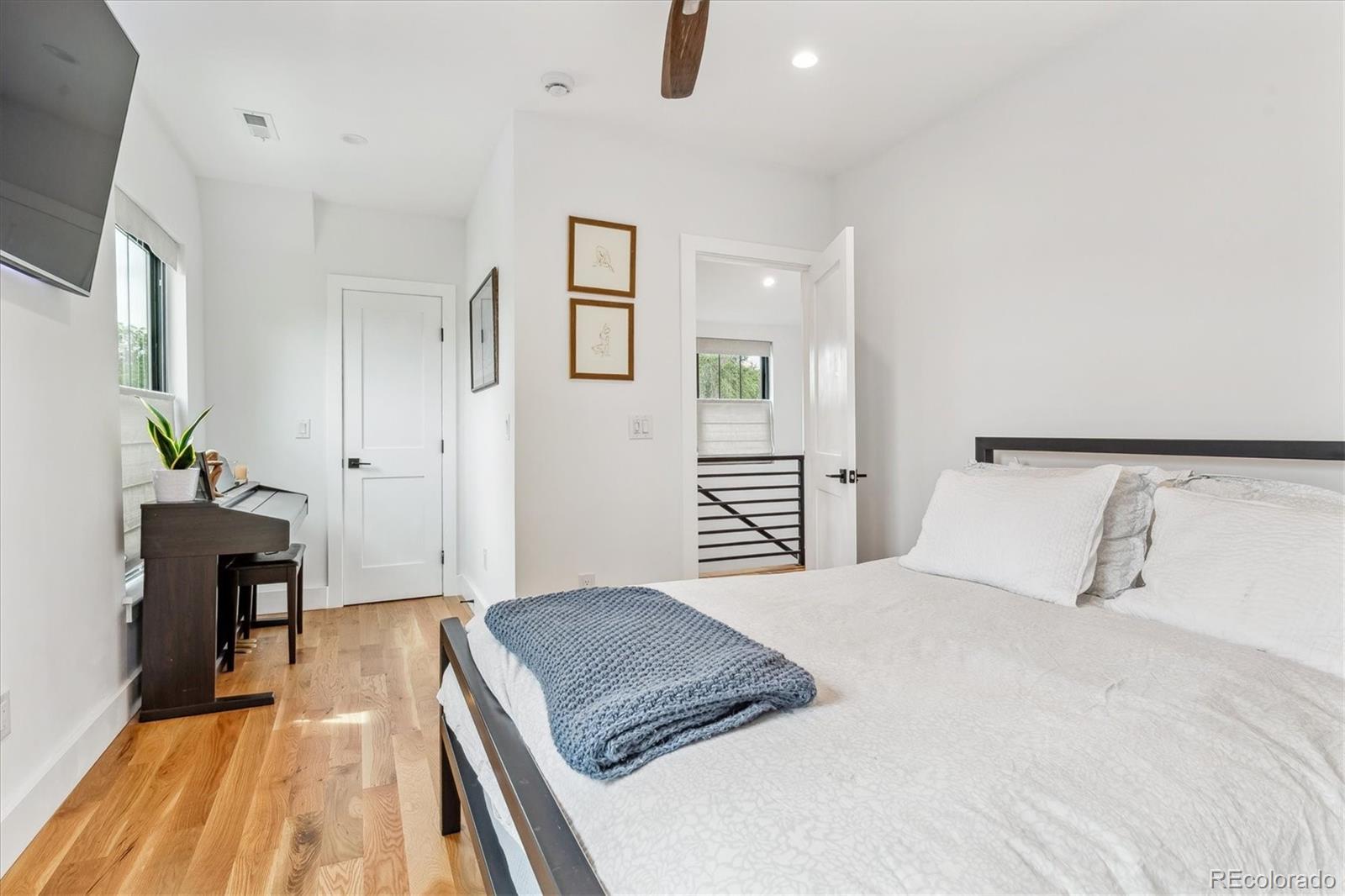 MLS Image #16 for 1690  spruce street,denver, Colorado