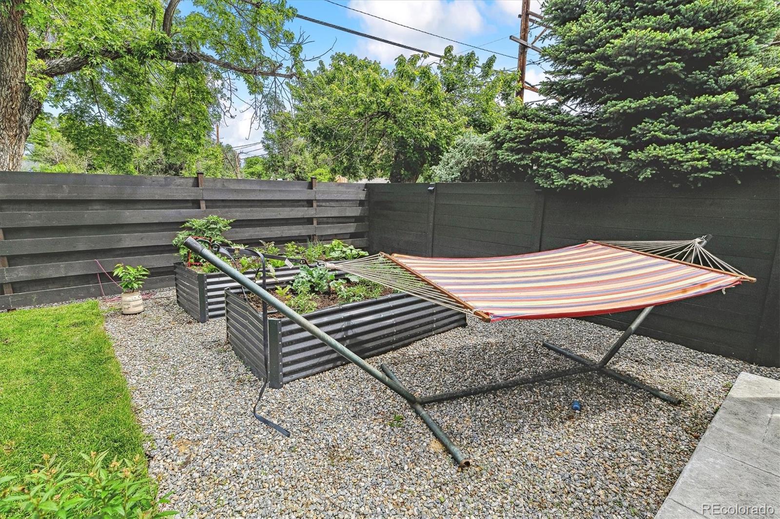 MLS Image #35 for 1690  spruce street,denver, Colorado