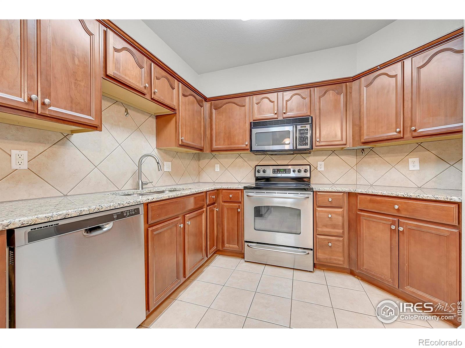 MLS Image #16 for 2133  krisron road,fort collins, Colorado