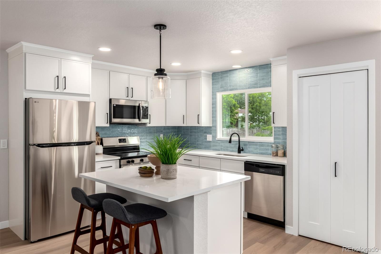 MLS Image #6 for 1011  yeager drive,longmont, Colorado