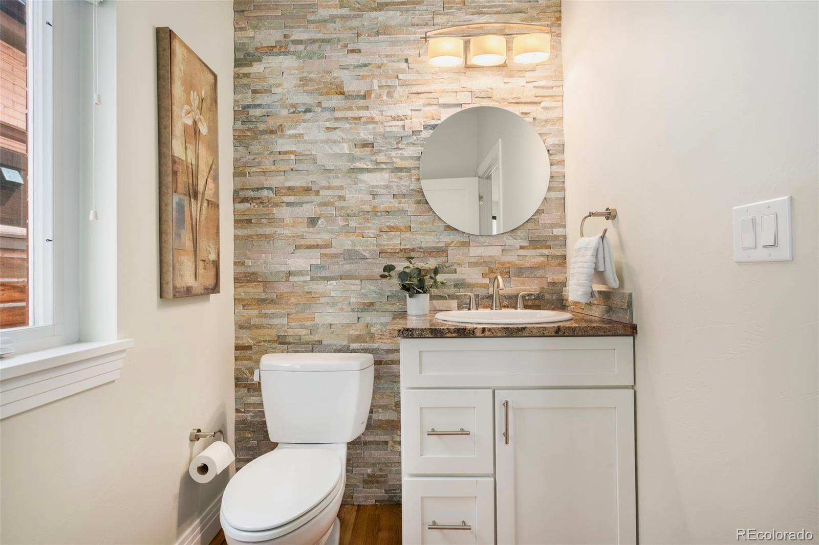 MLS Image #11 for 1551 s grant street,denver, Colorado