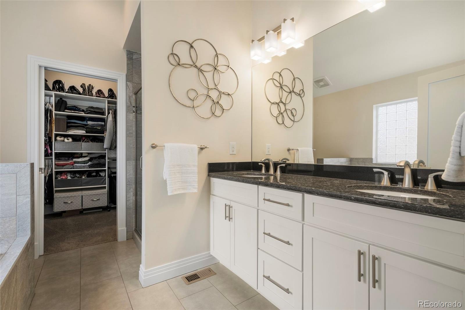 MLS Image #17 for 1551 s grant street,denver, Colorado