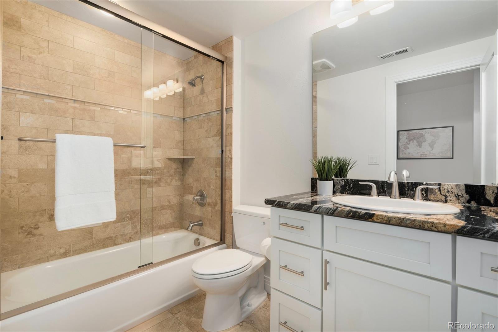 MLS Image #26 for 1551 s grant street,denver, Colorado