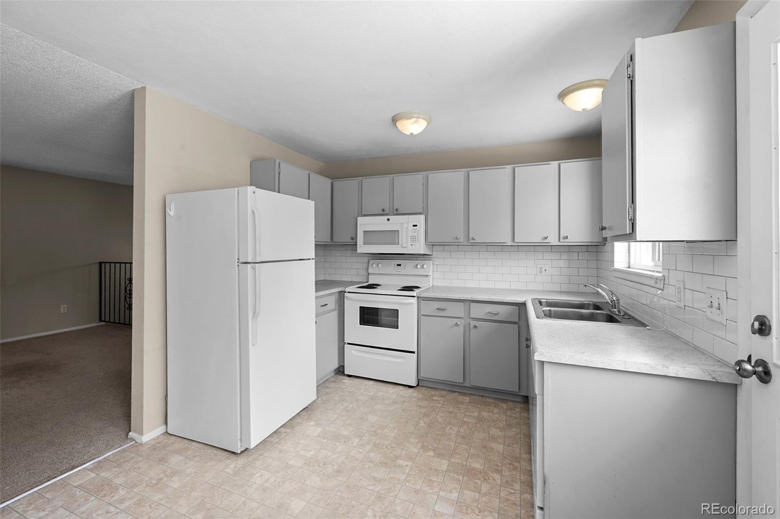 MLS Image #17 for 9196 w maplewood avenue,littleton, Colorado