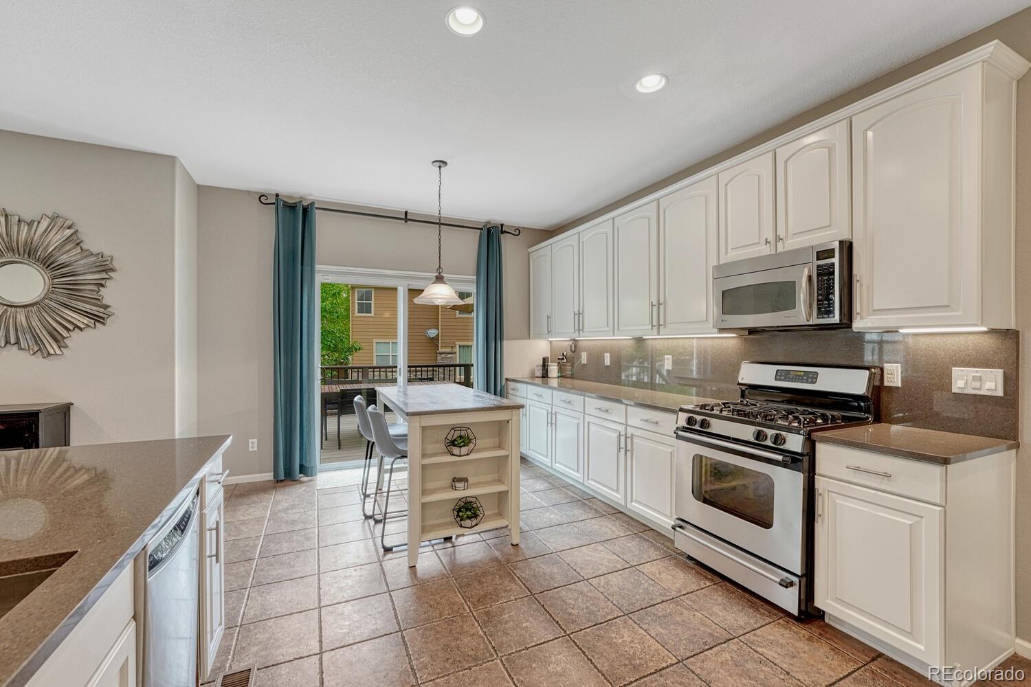 MLS Image #10 for 5625 s buchanan street,aurora, Colorado