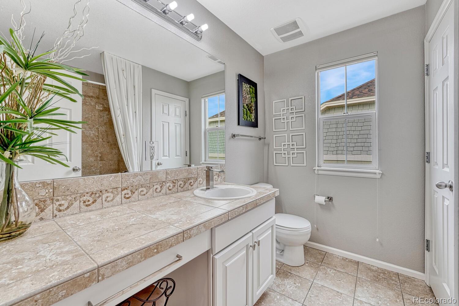 MLS Image #21 for 5625 s buchanan street,aurora, Colorado