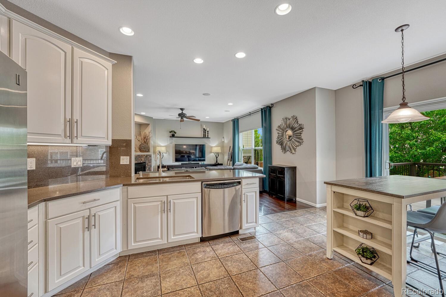 MLS Image #7 for 5625 s buchanan street,aurora, Colorado