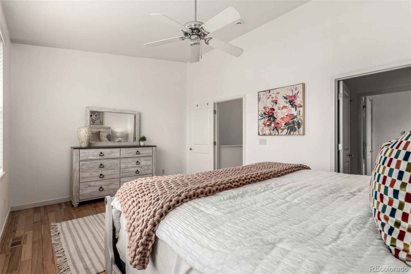 MLS Image #12 for 19 s harrison street,denver, Colorado