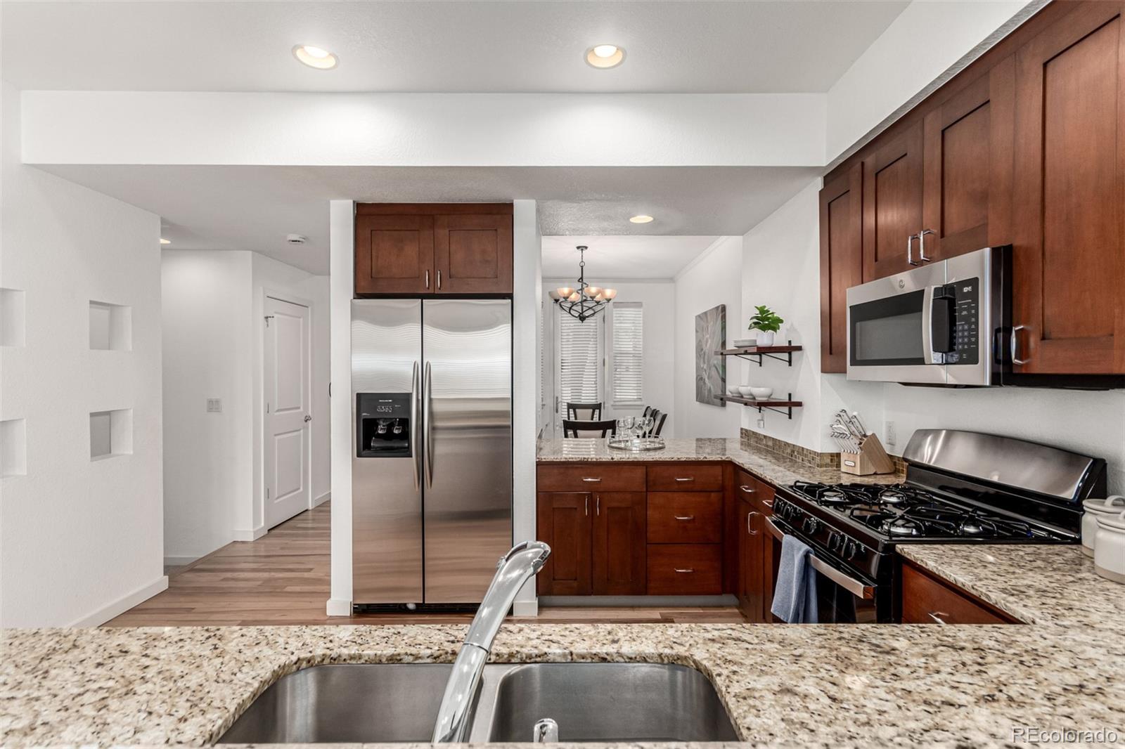 MLS Image #5 for 19 s harrison street,denver, Colorado