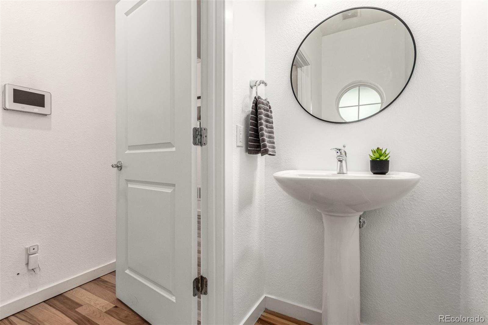 MLS Image #8 for 19 s harrison street,denver, Colorado
