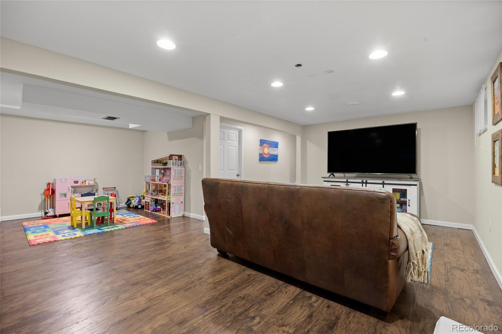 MLS Image #36 for 10694 e dorado avenue,englewood, Colorado