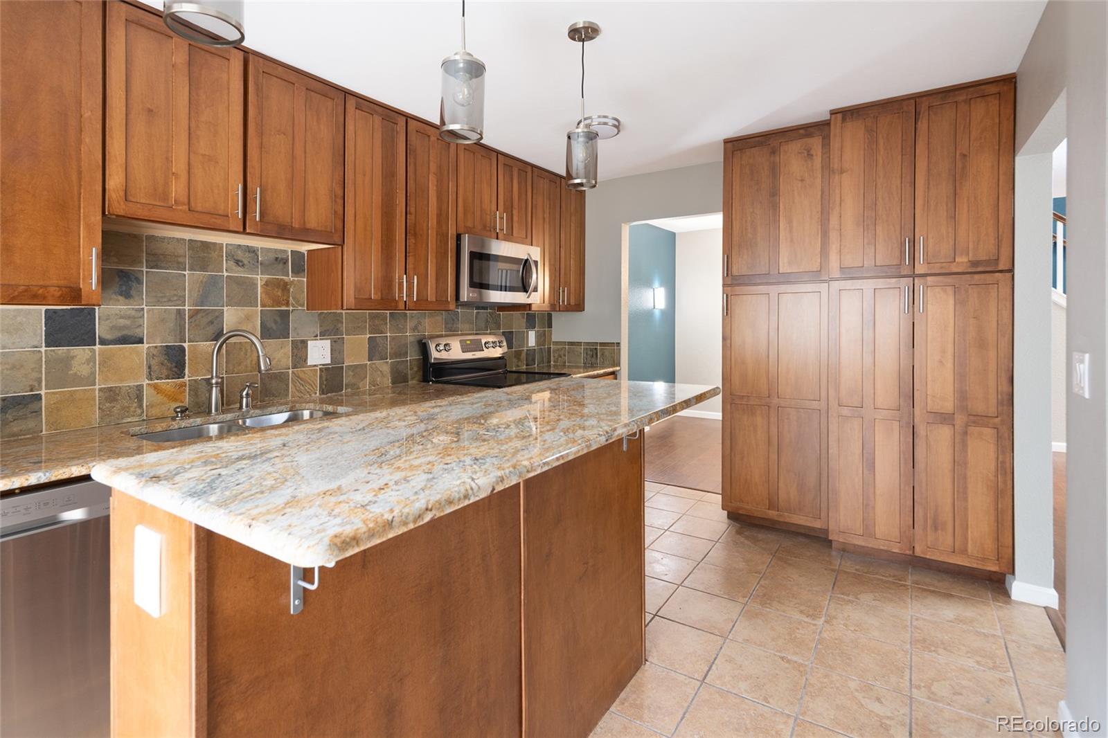 MLS Image #10 for 141 s upham court,lakewood, Colorado