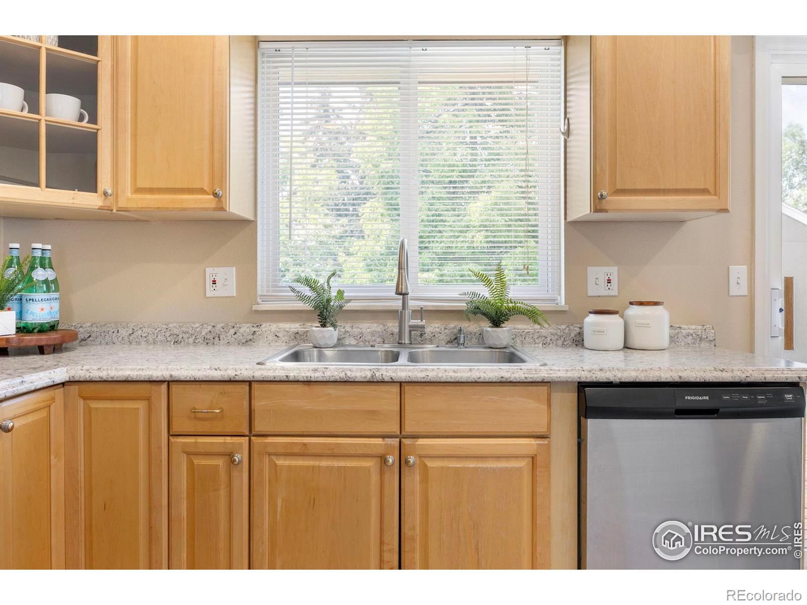 MLS Image #11 for 852 w linden street,louisville, Colorado