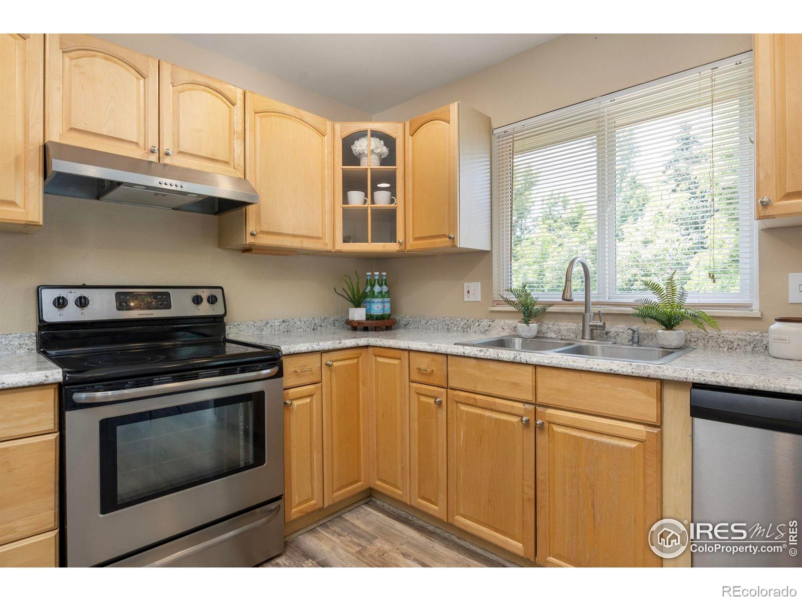 MLS Image #8 for 852 w linden street,louisville, Colorado