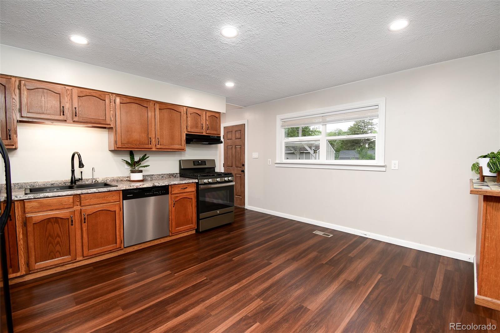 MLS Image #6 for 2815  hayman terrace,colorado springs, Colorado