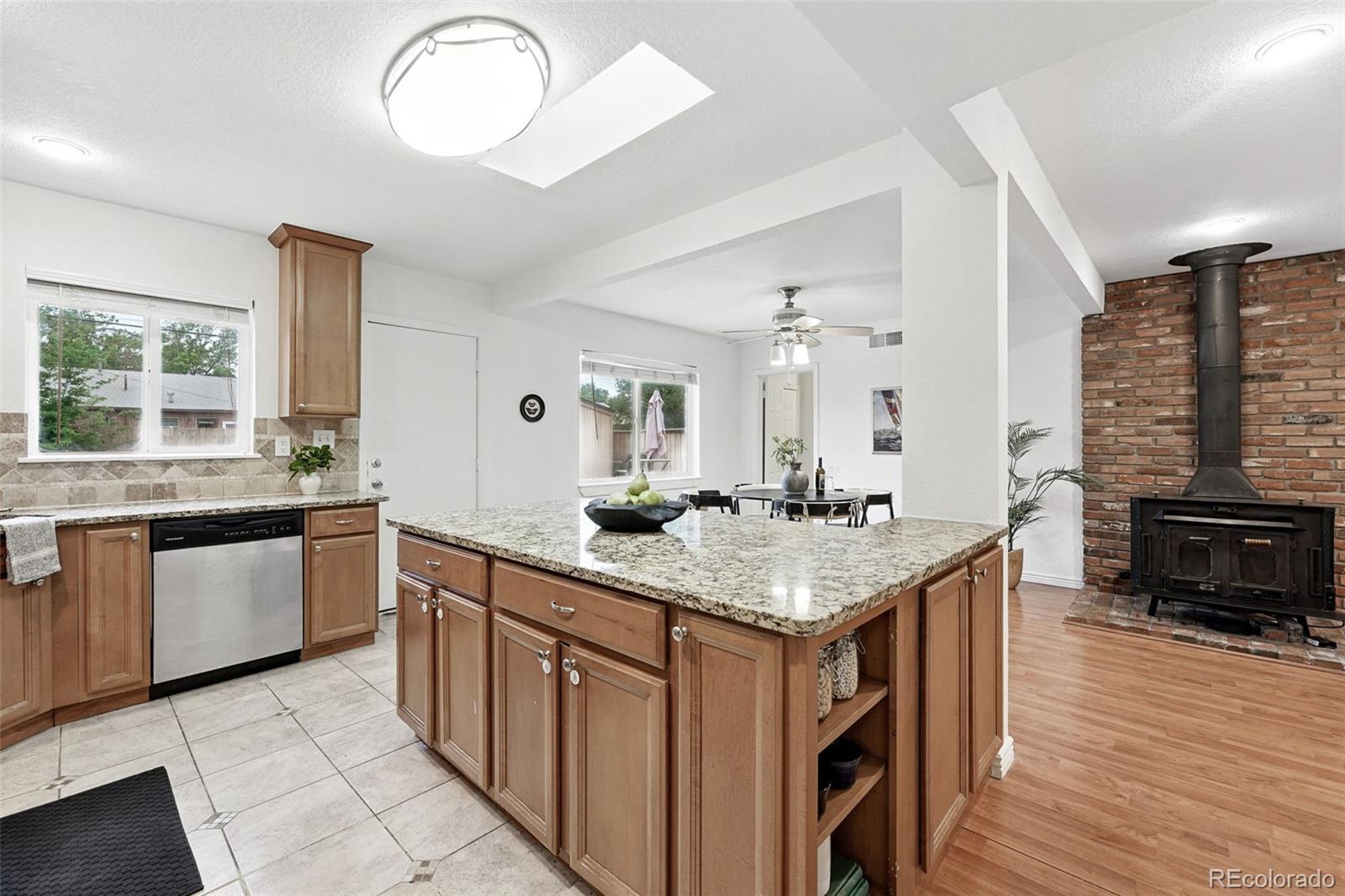 MLS Image #12 for 981  ursula street,aurora, Colorado