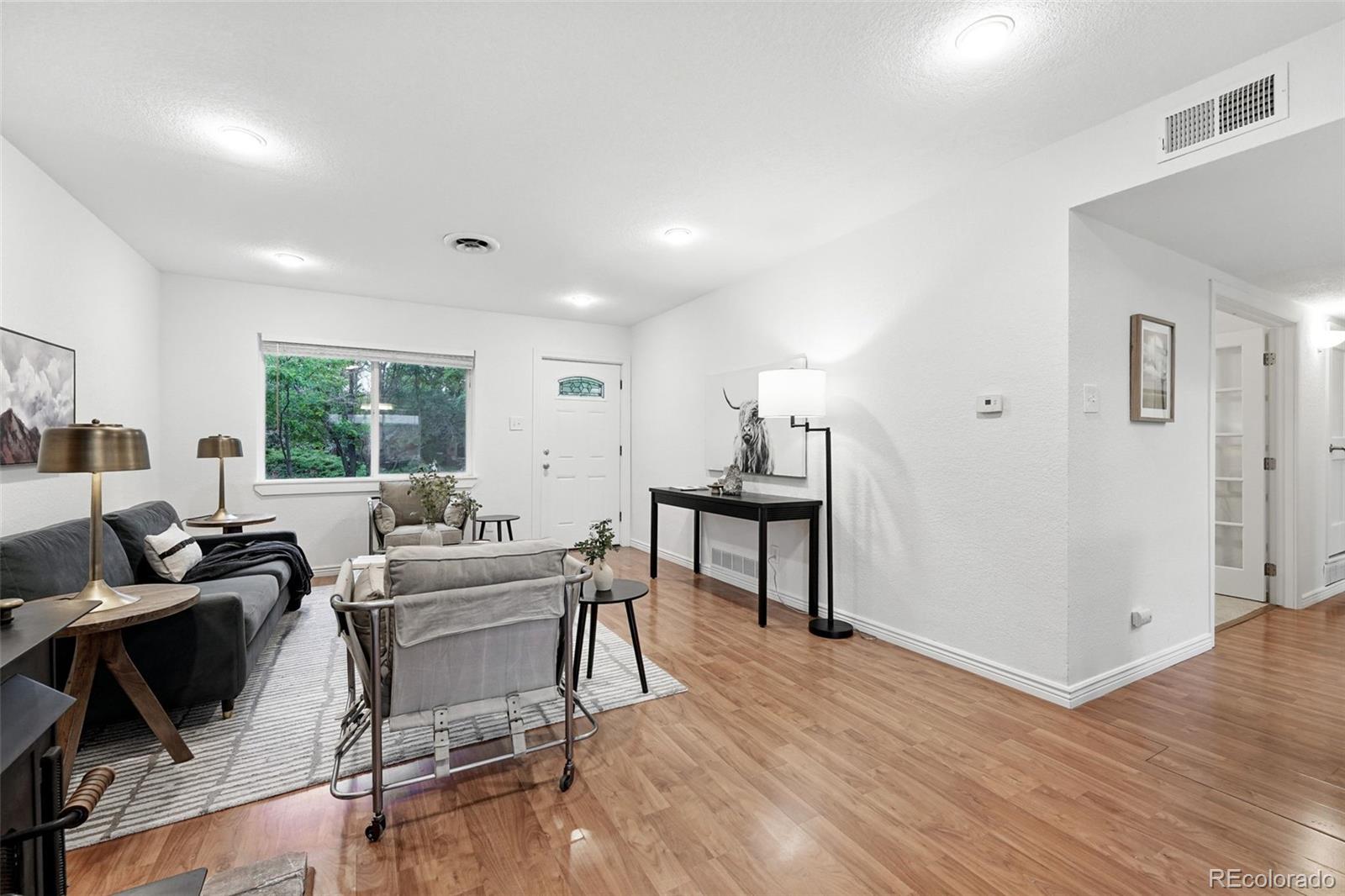 MLS Image #3 for 981  ursula street,aurora, Colorado