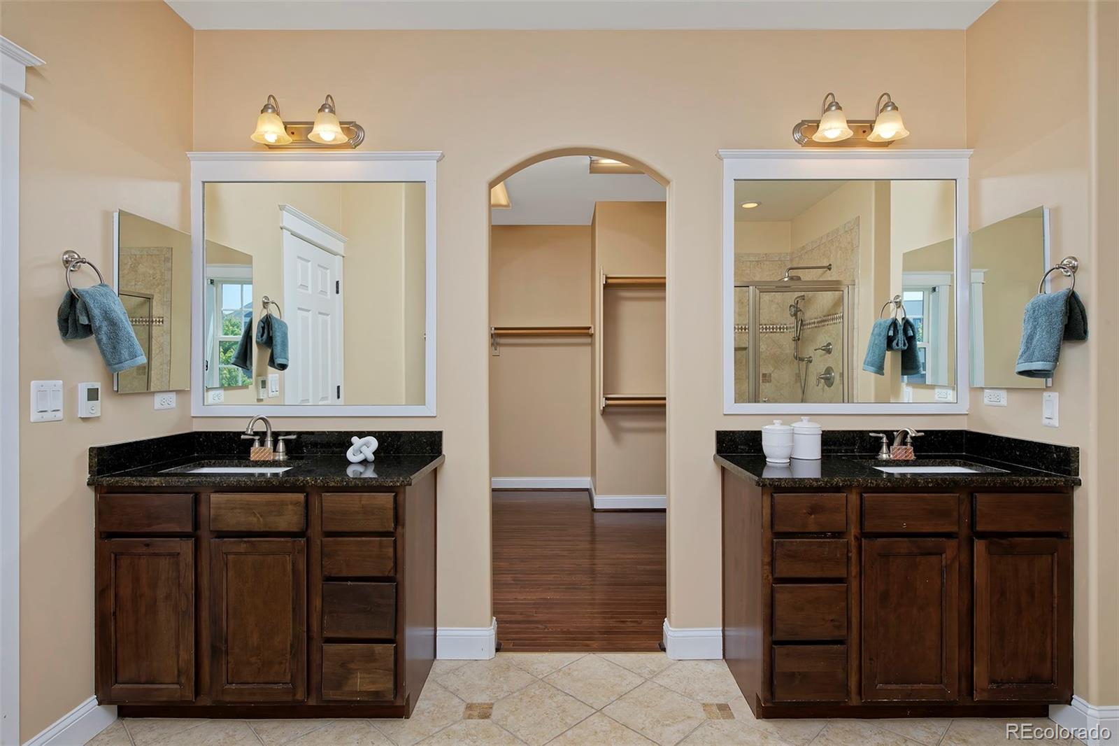 MLS Image #25 for 8171 e 33rd avenue,denver, Colorado