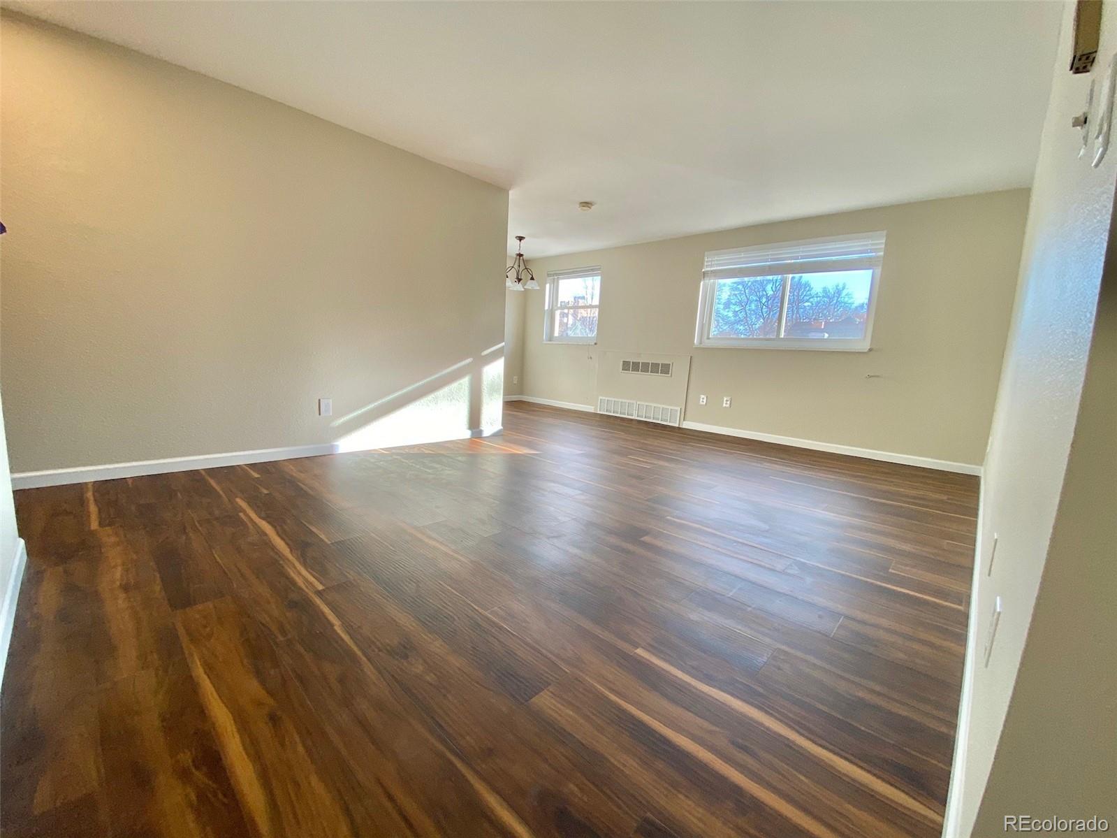 MLS Image #10 for 1243  gaylord street 302,denver, Colorado