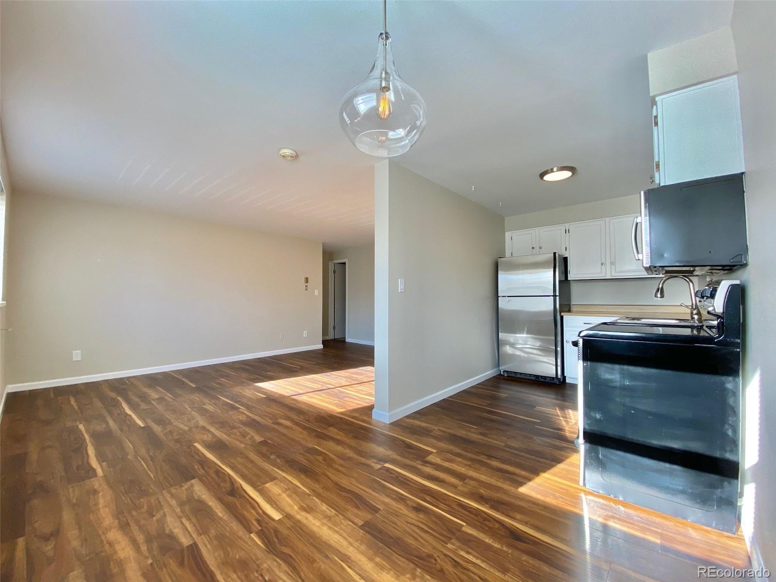 MLS Image #5 for 1243  gaylord street 302,denver, Colorado