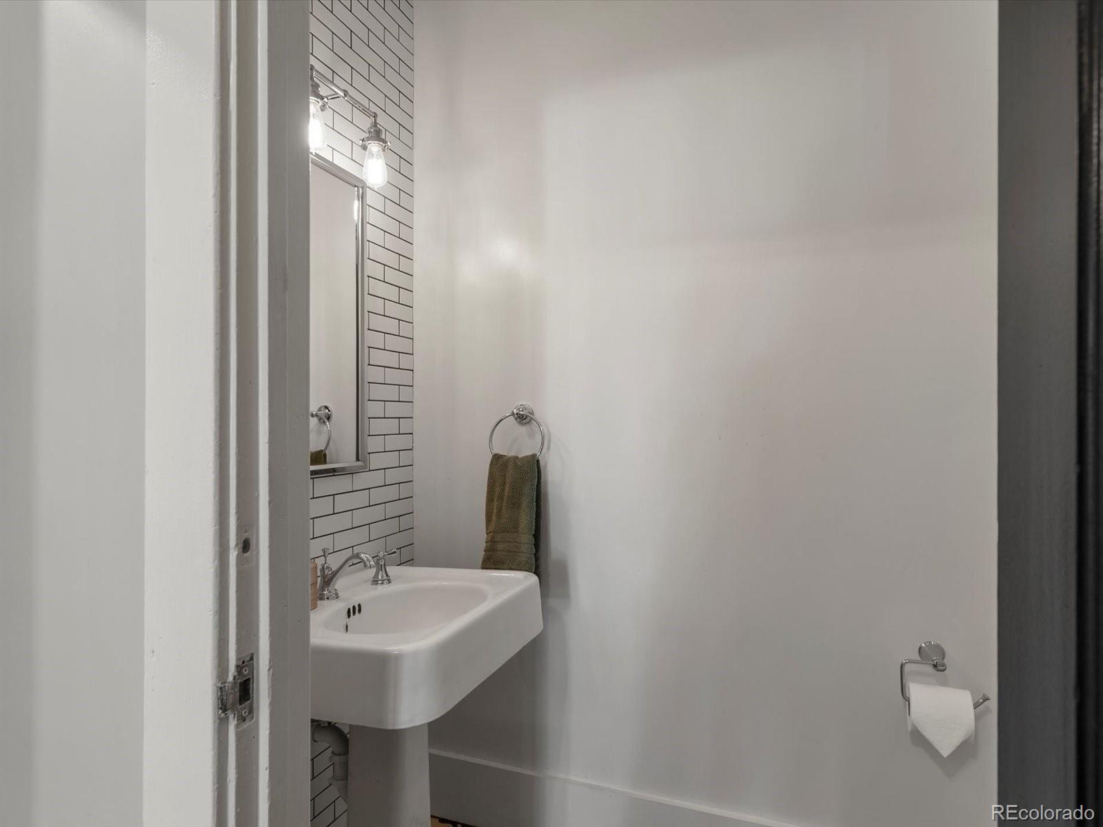 MLS Image #14 for 4495  utica street,denver, Colorado