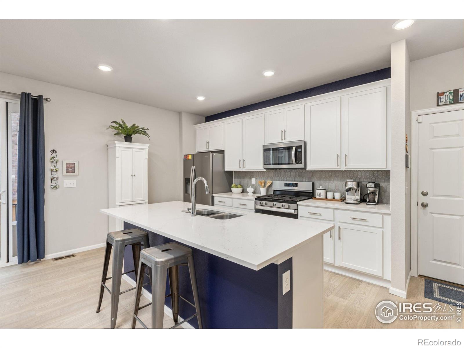 MLS Image #10 for 364  fickel farm trail,berthoud, Colorado