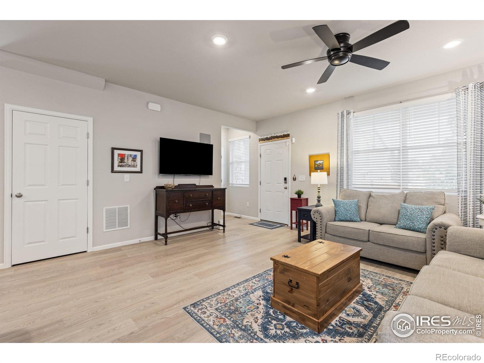 MLS Image #8 for 364  fickel farm trail,berthoud, Colorado
