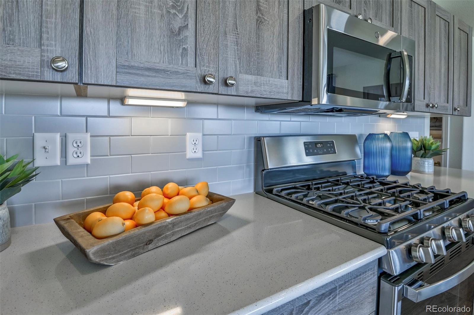 MLS Image #4 for 834 n bently street,watkins, Colorado