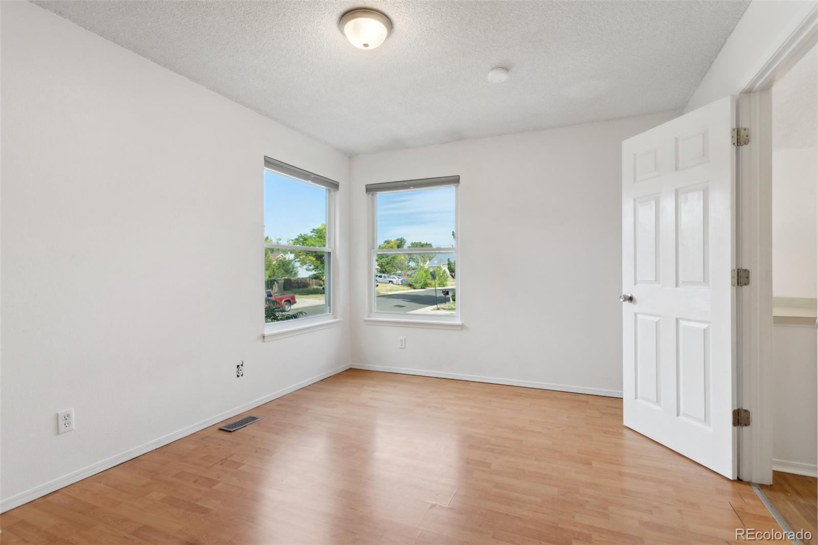 MLS Image #15 for 1035  greenbrier drive,colorado springs, Colorado