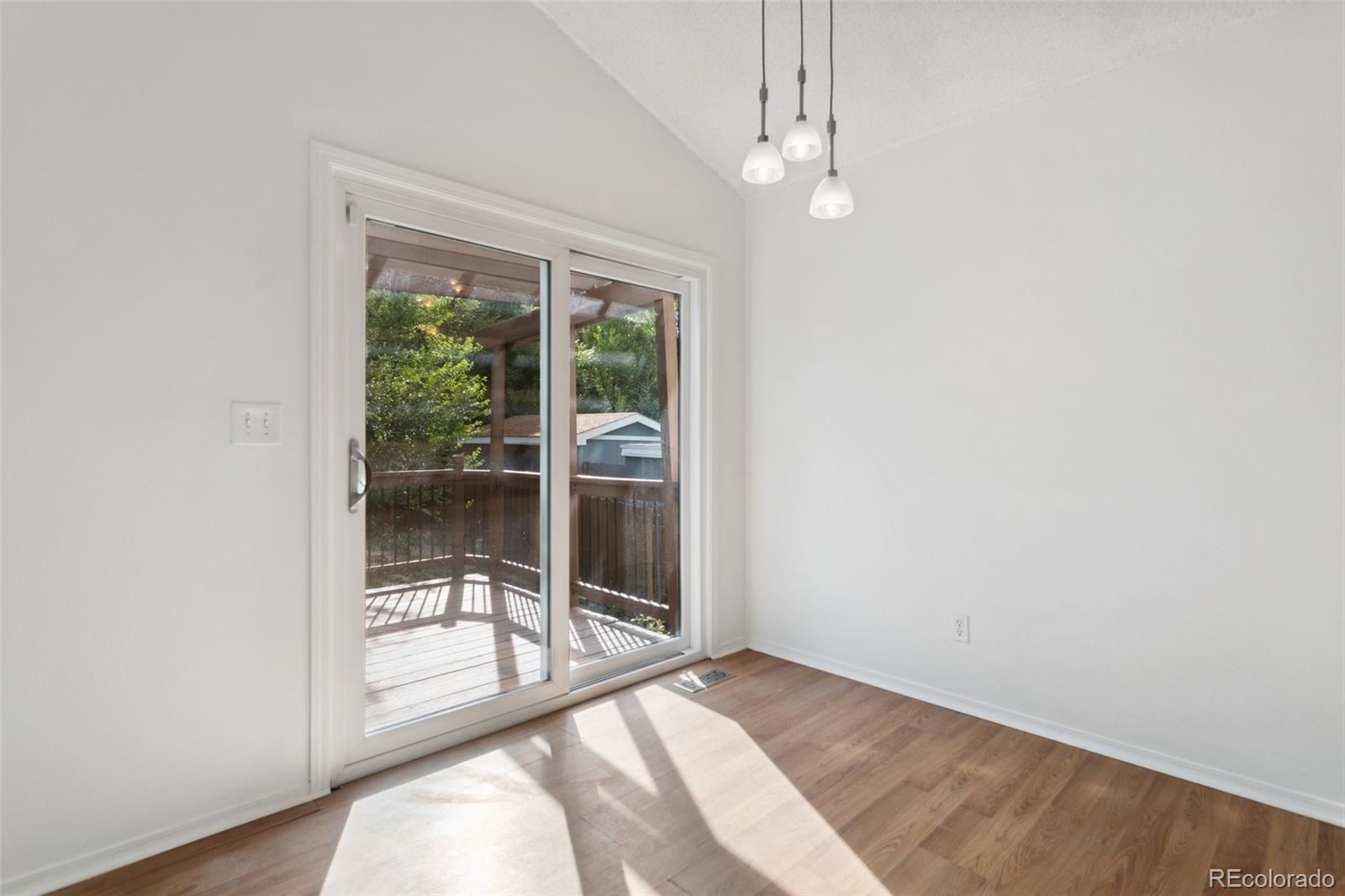 MLS Image #9 for 1035  greenbrier drive,colorado springs, Colorado