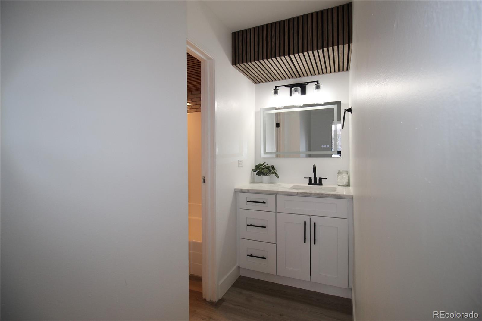 MLS Image #11 for 2281 s vaughn way,aurora, Colorado