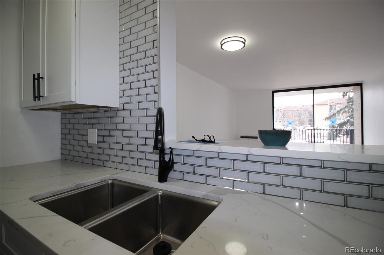 MLS Image #8 for 2281 s vaughn way,aurora, Colorado