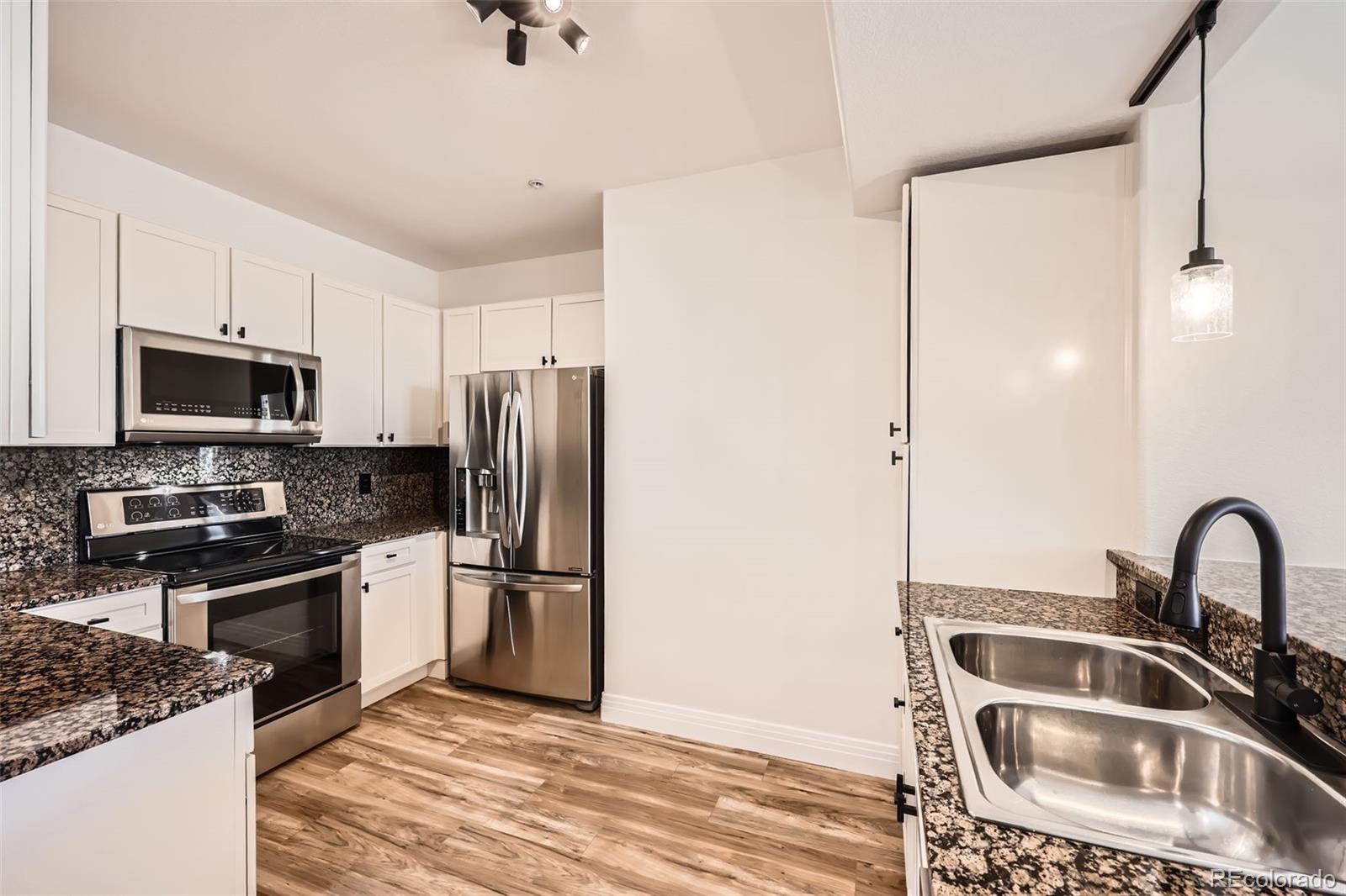 MLS Image #6 for 9079 e panorama circle,englewood, Colorado