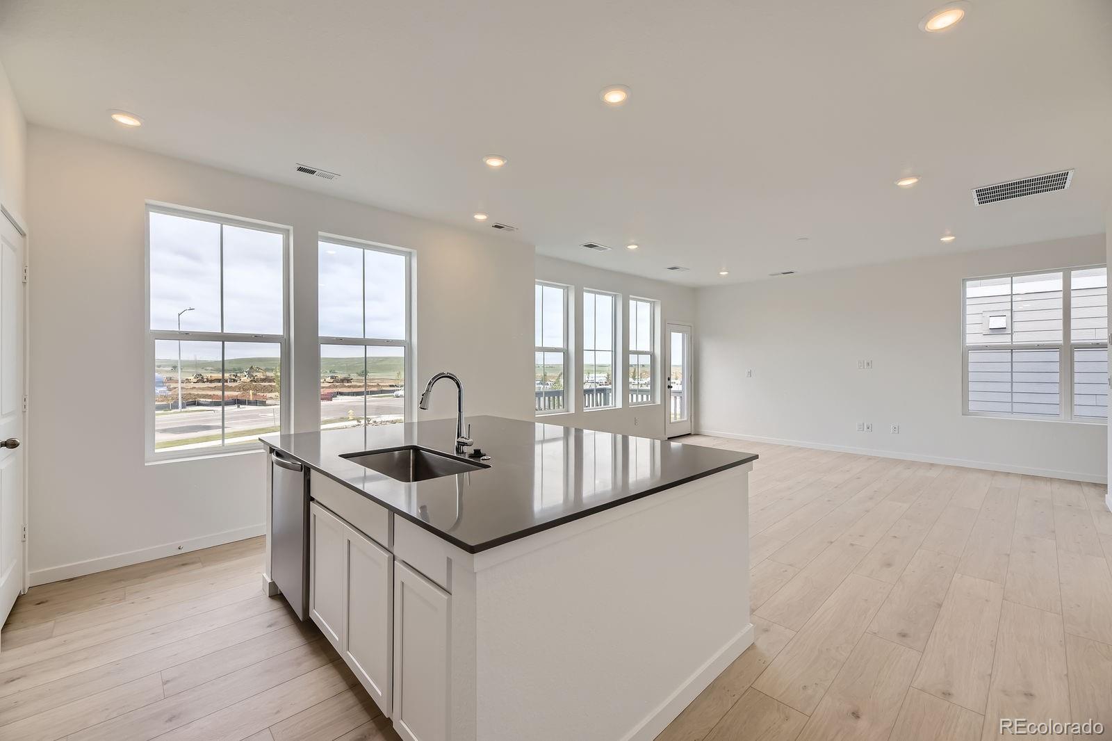 MLS Image #8 for 2188 s haleyville way,aurora, Colorado