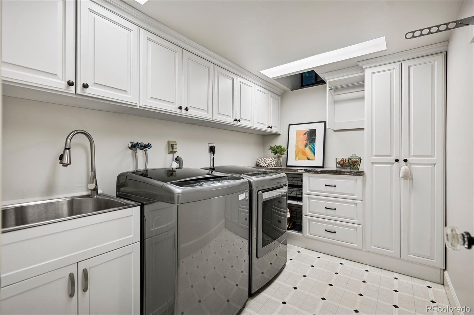 MLS Image #31 for 6300 e 17th avenue parkway,denver, Colorado