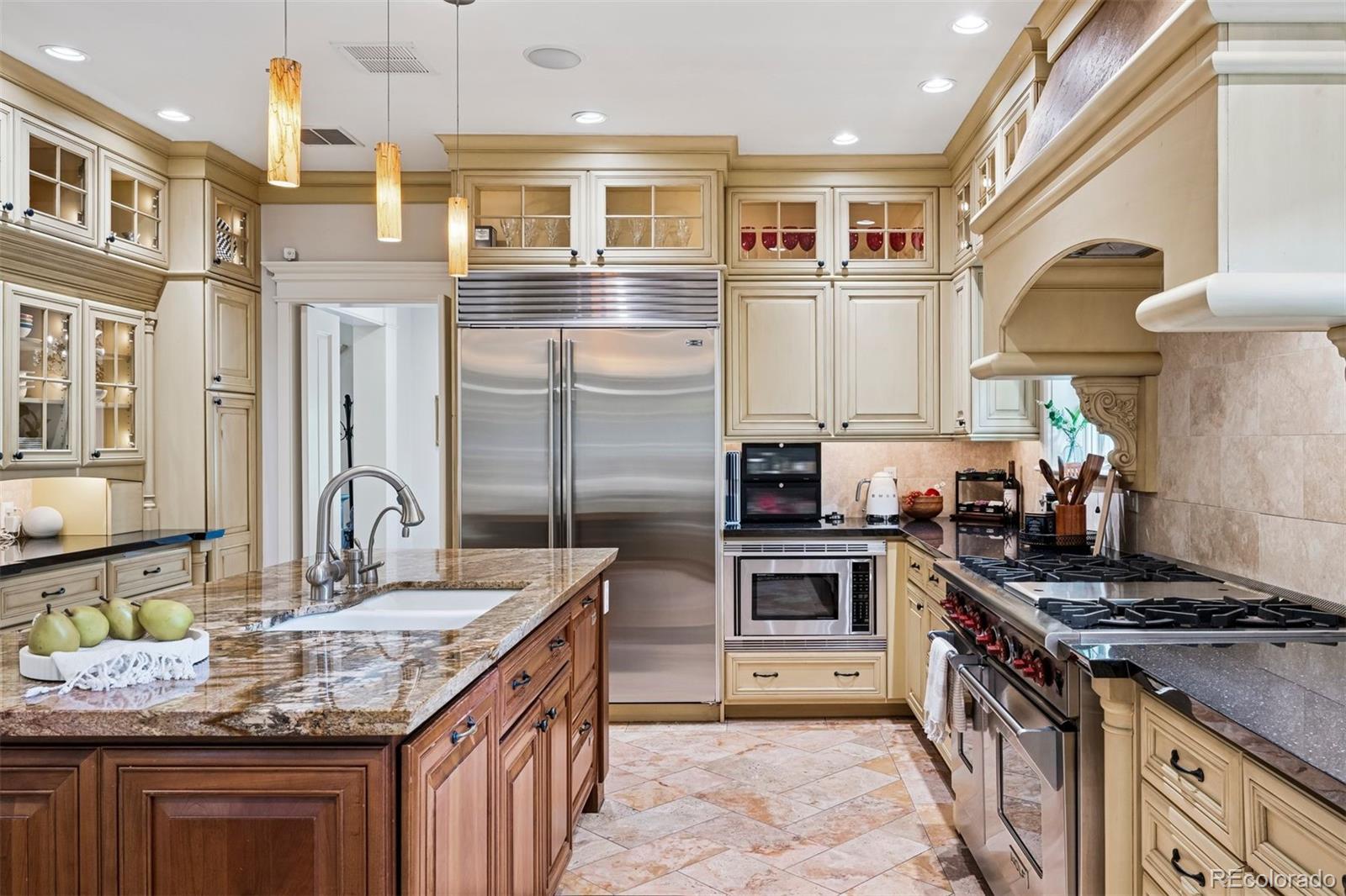 MLS Image #6 for 6300 e 17th avenue parkway,denver, Colorado