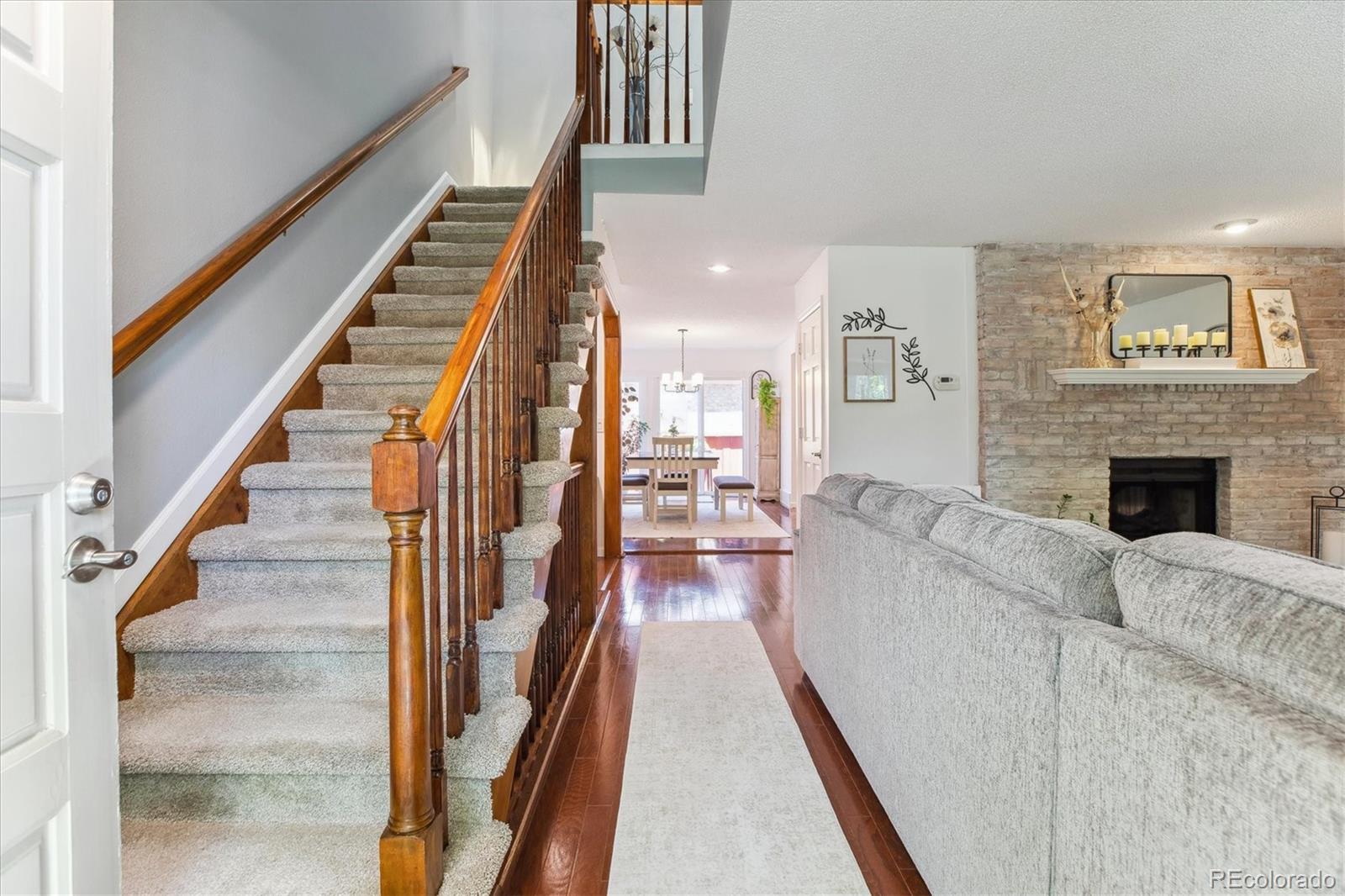 MLS Image #3 for 7589 s cove circle,centennial, Colorado