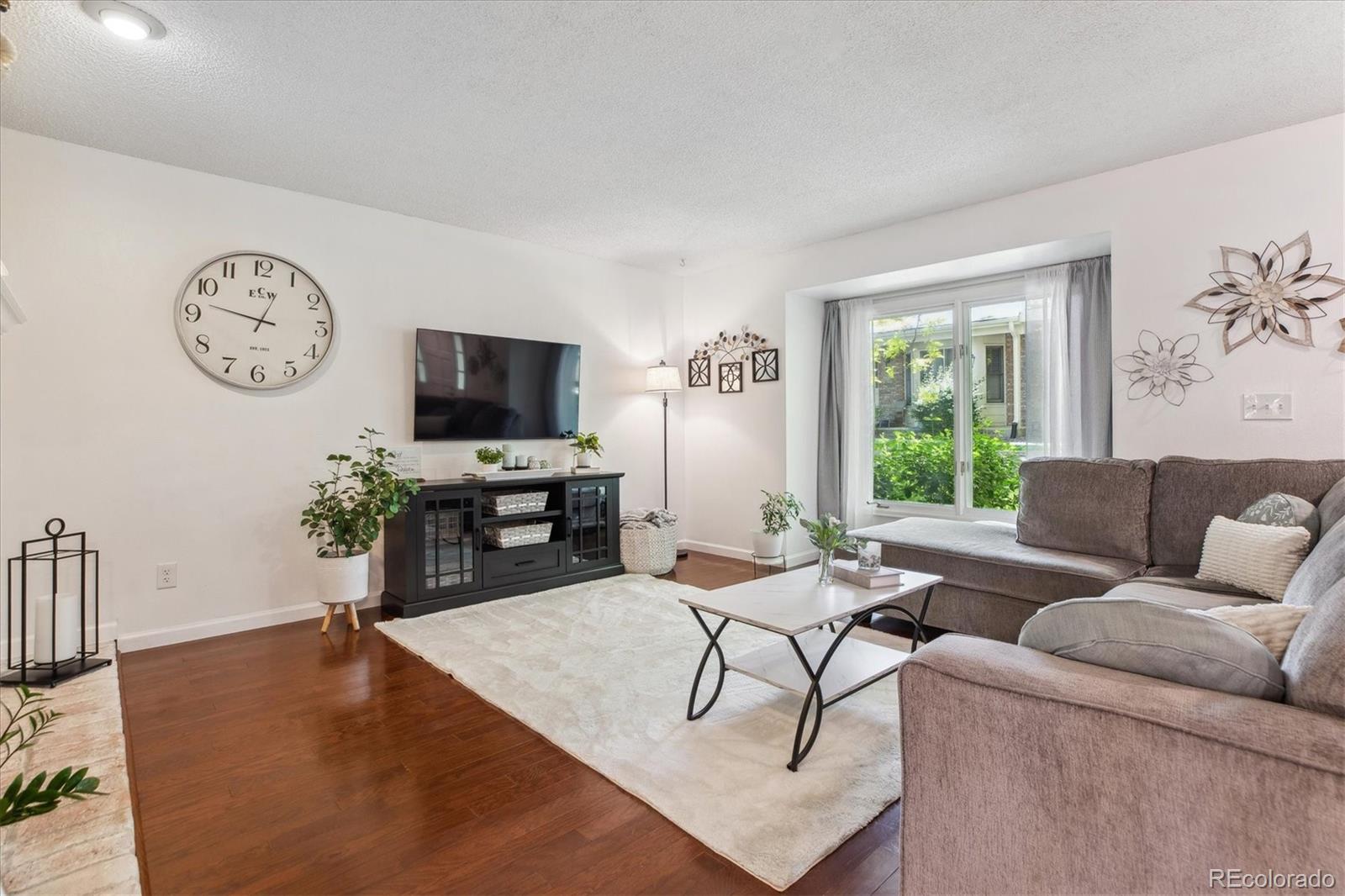 MLS Image #5 for 7589 s cove circle,centennial, Colorado