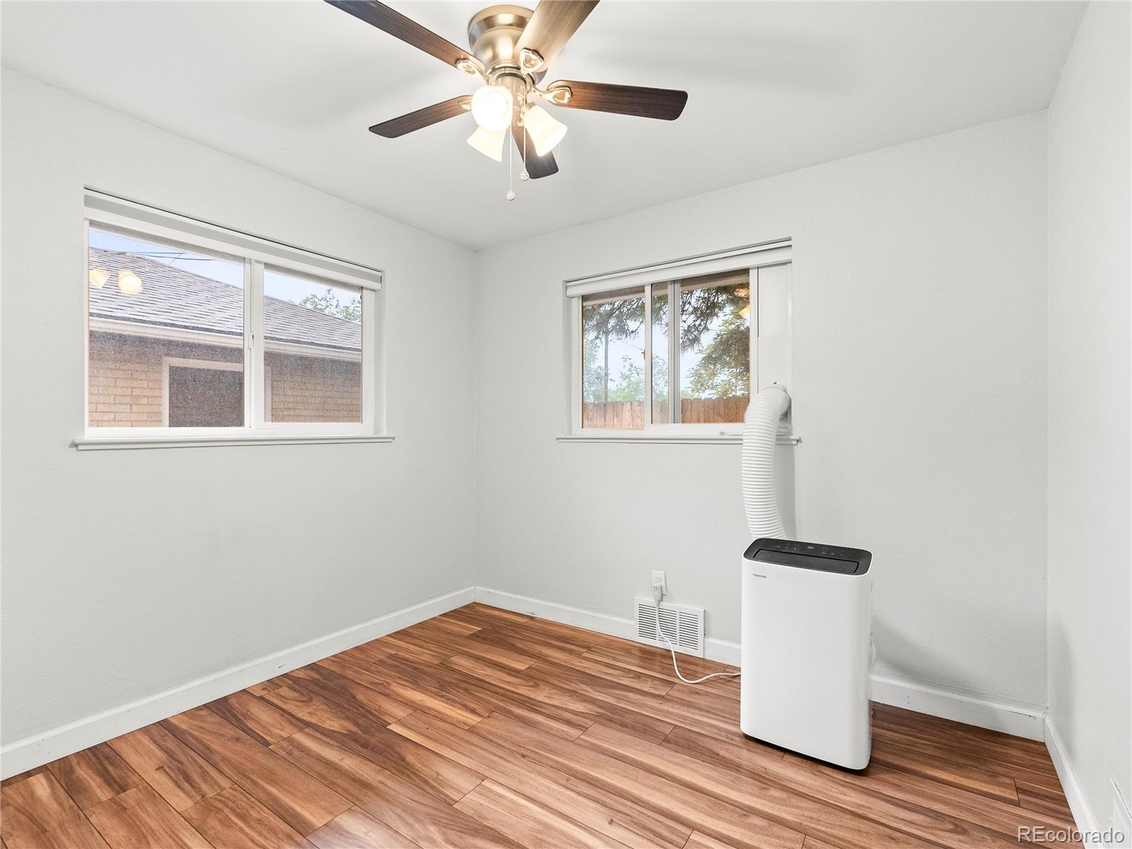 MLS Image #16 for 3555  leyden street,denver, Colorado