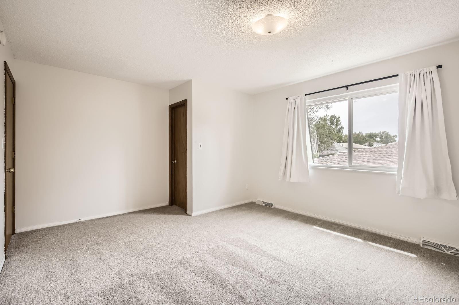 MLS Image #13 for 3021  11th avenue,evans, Colorado