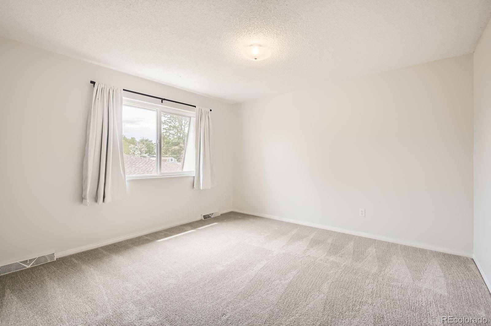 MLS Image #14 for 3021  11th avenue,evans, Colorado