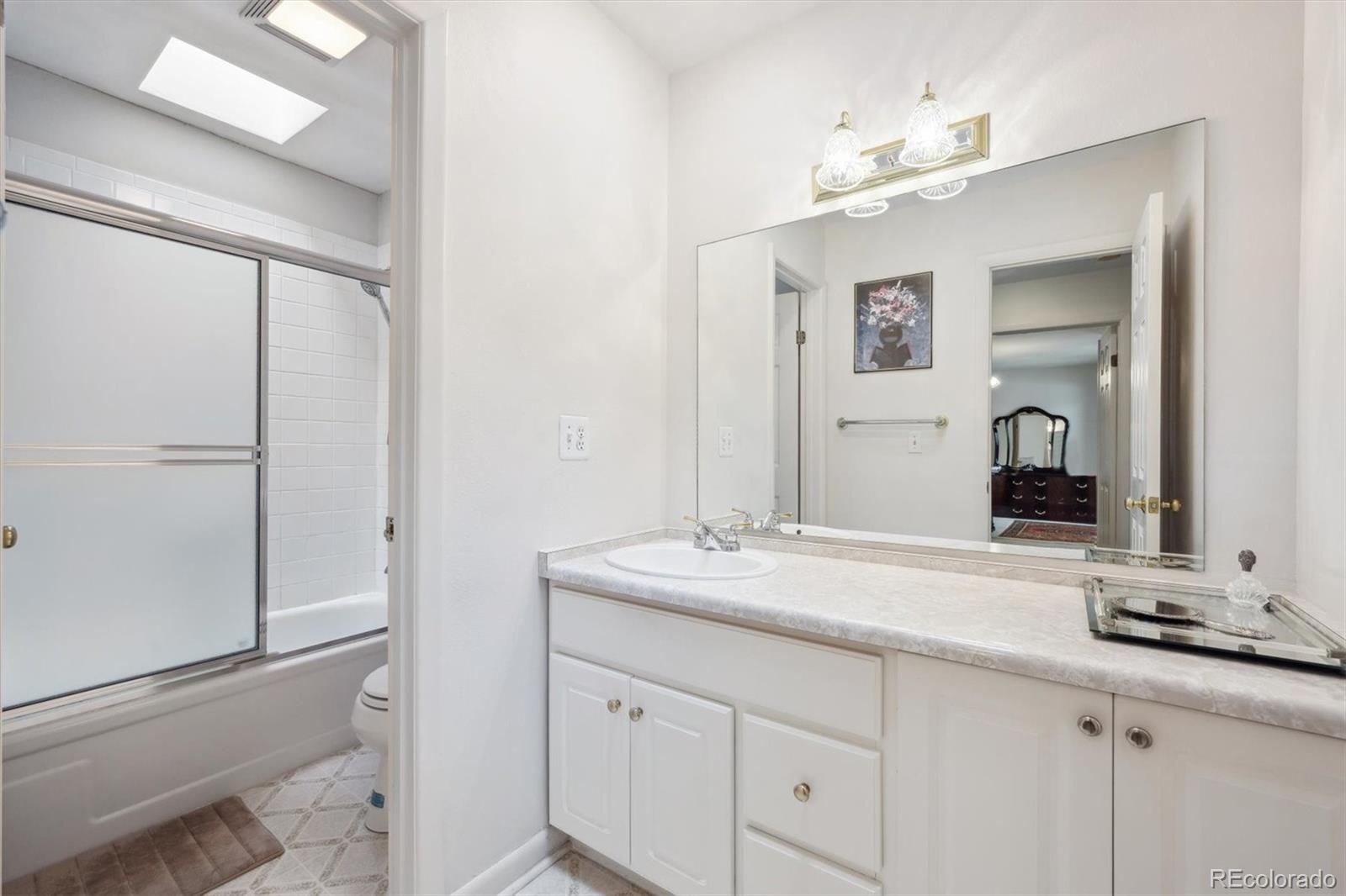 MLS Image #20 for 1254 s yosemite way,denver, Colorado