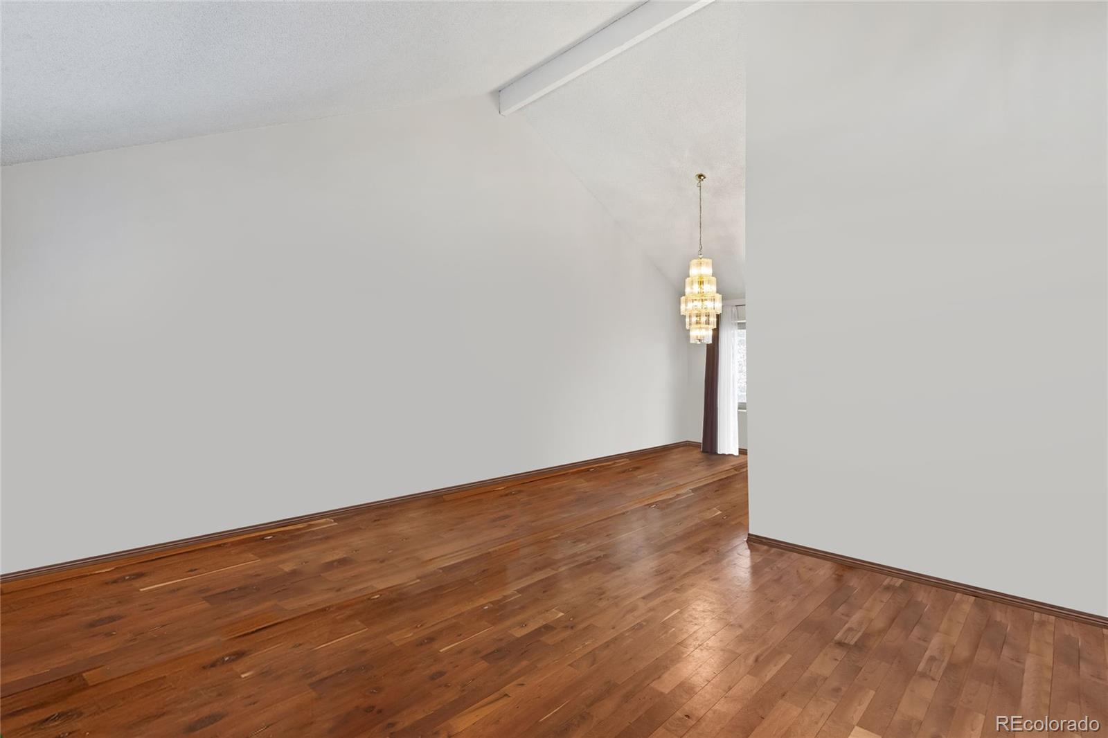 MLS Image #11 for 6327 s emporia circle,englewood, Colorado