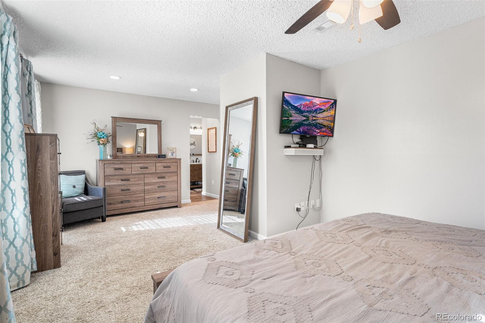 MLS Image #22 for 4733 s vivian court,morrison, Colorado