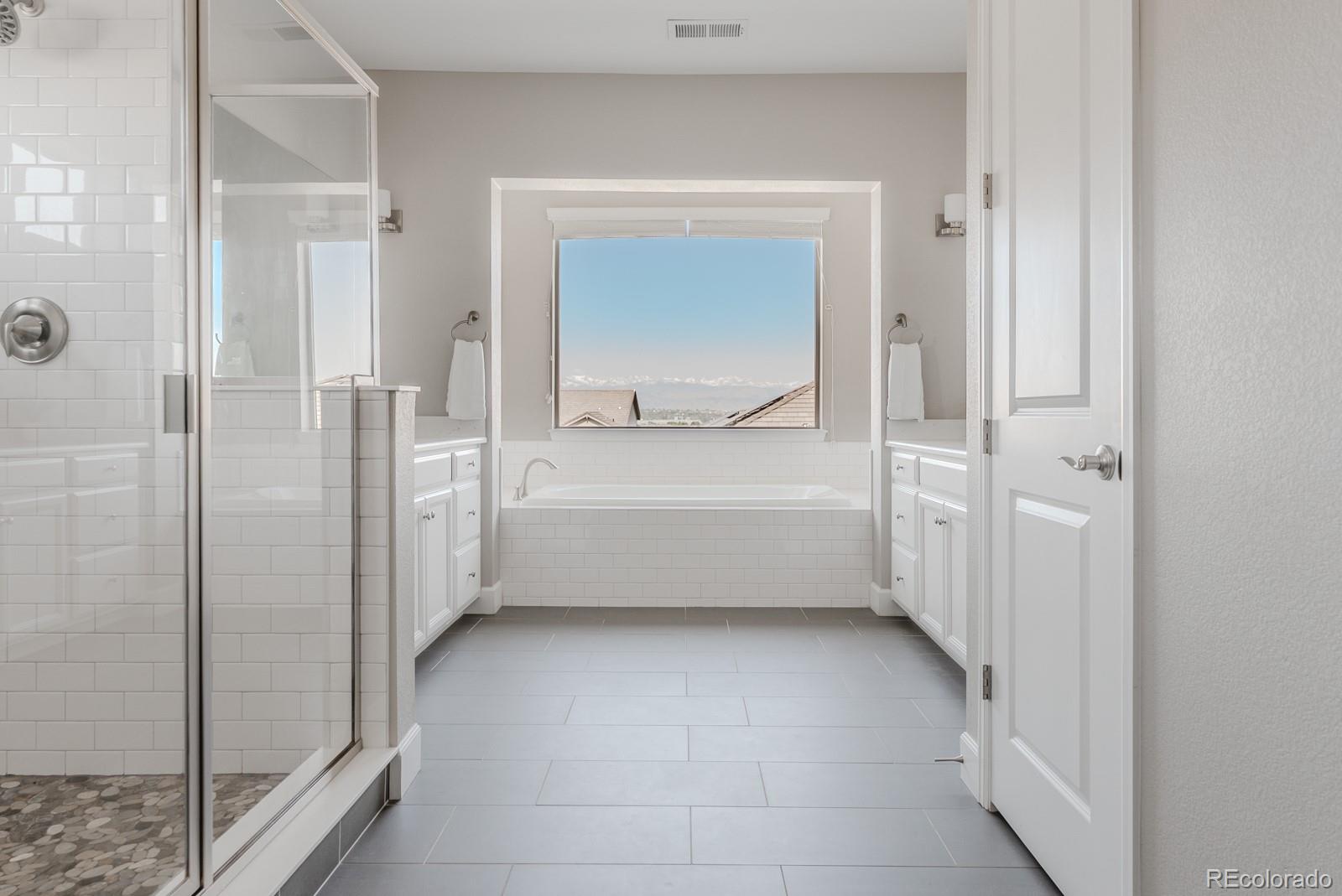 MLS Image #23 for 16383  ute peak way,broomfield, Colorado