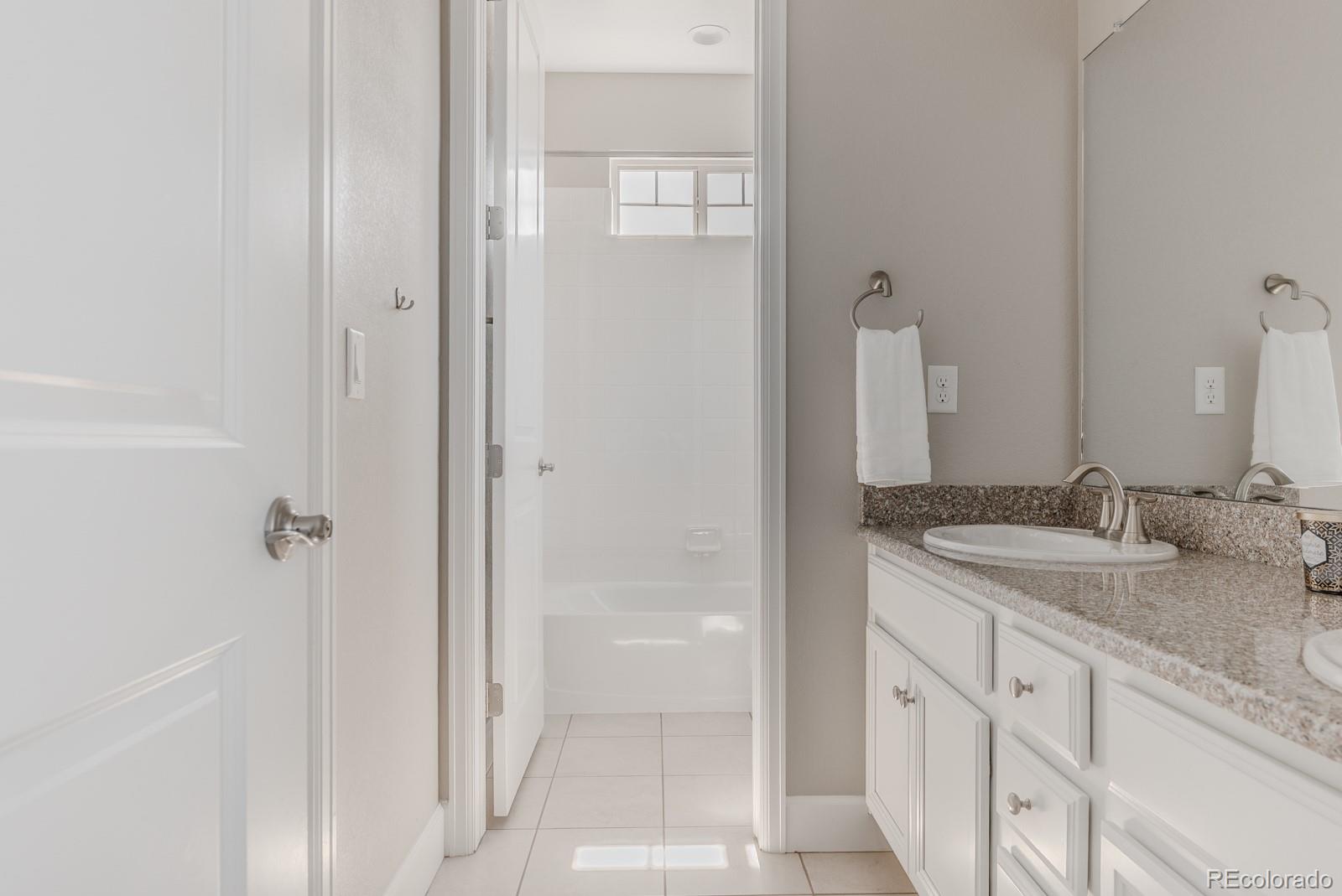 MLS Image #29 for 16383  ute peak way,broomfield, Colorado