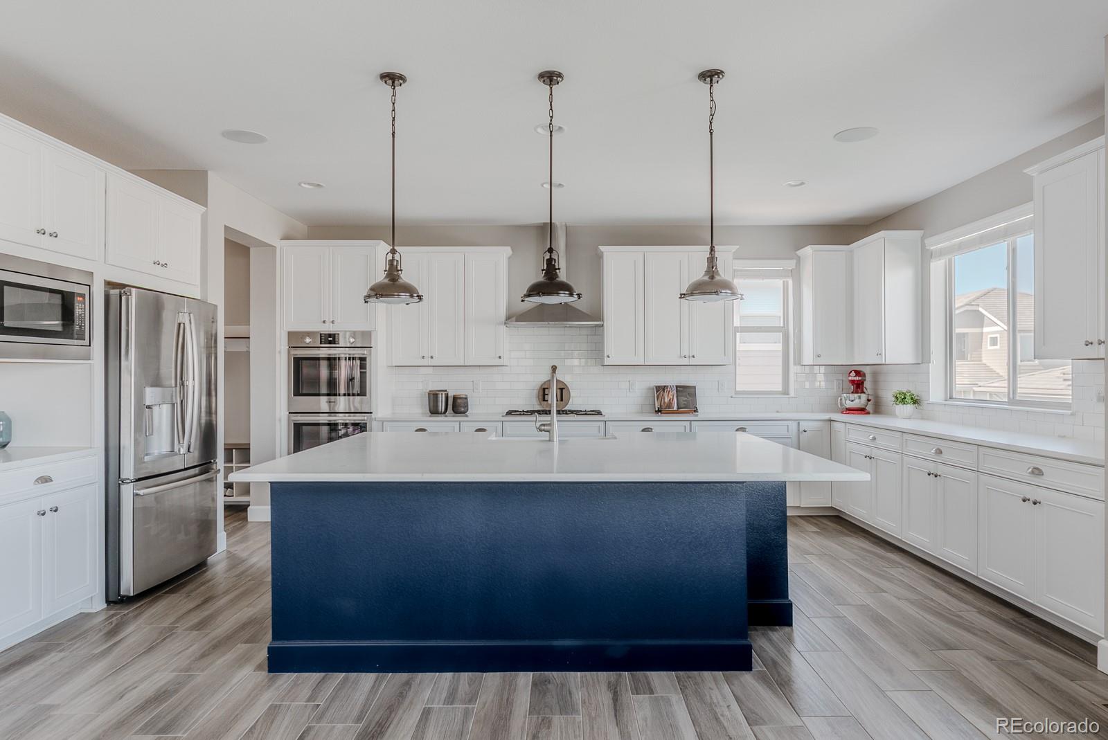 MLS Image #5 for 16383  ute peak way,broomfield, Colorado