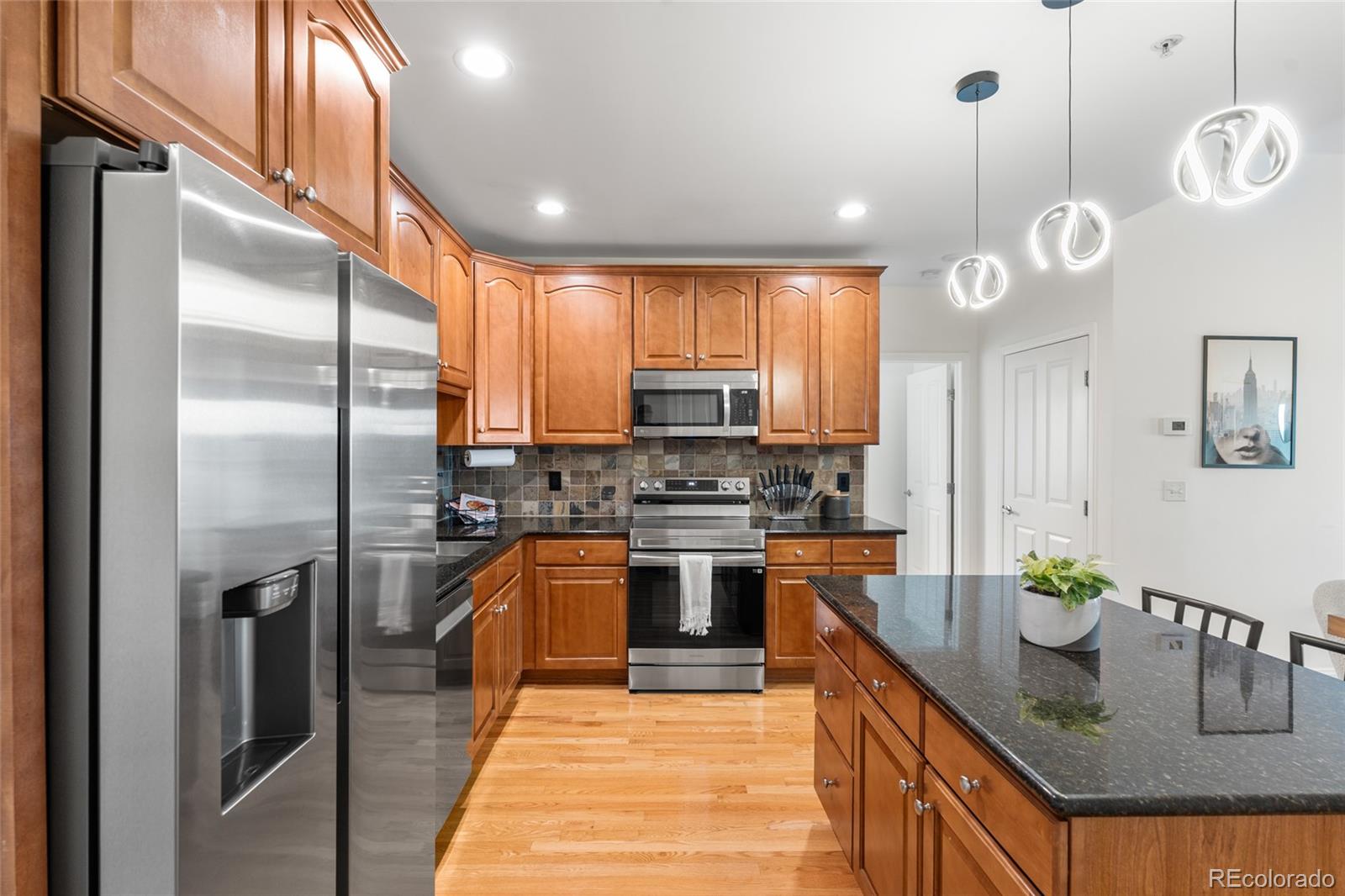 MLS Image #22 for 1950 n logan street,denver, Colorado